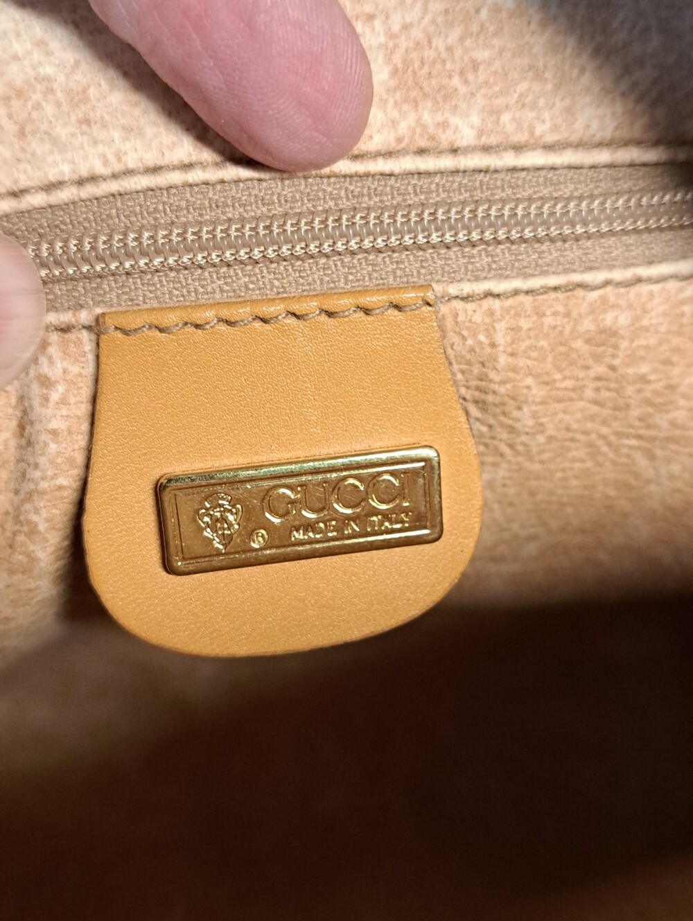 Gucci Shoulder Bag - Picture 3 of 13